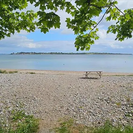 2 Bedroom Awesome In Semesterbostad *