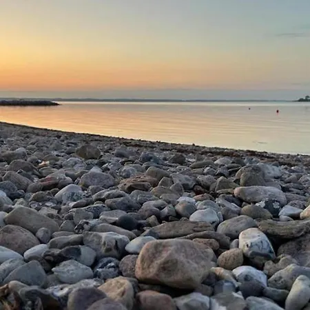 2 Bedroom Awesome In Semesterbostad Aabenraa