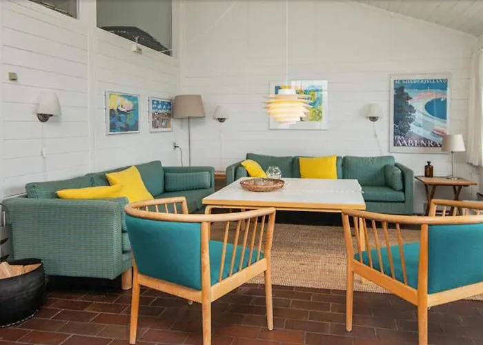 Semesterbostad 2 Bedroom Awesome In *