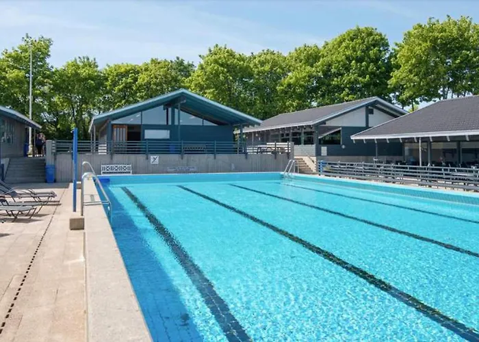 Semesterbostad 2 Bedroom Awesome In *