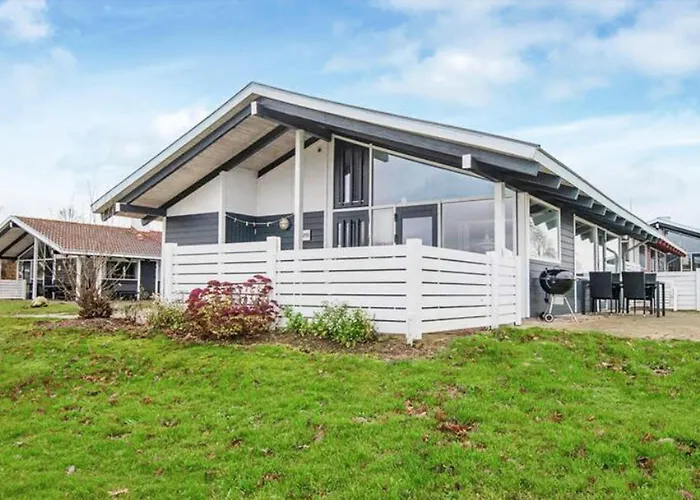 2 Bedroom Awesome In *