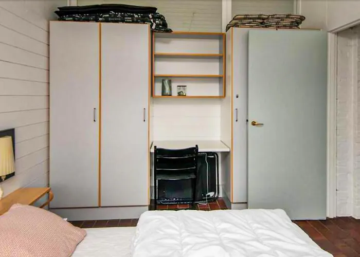 Semesterbostad 2 Bedroom Awesome In